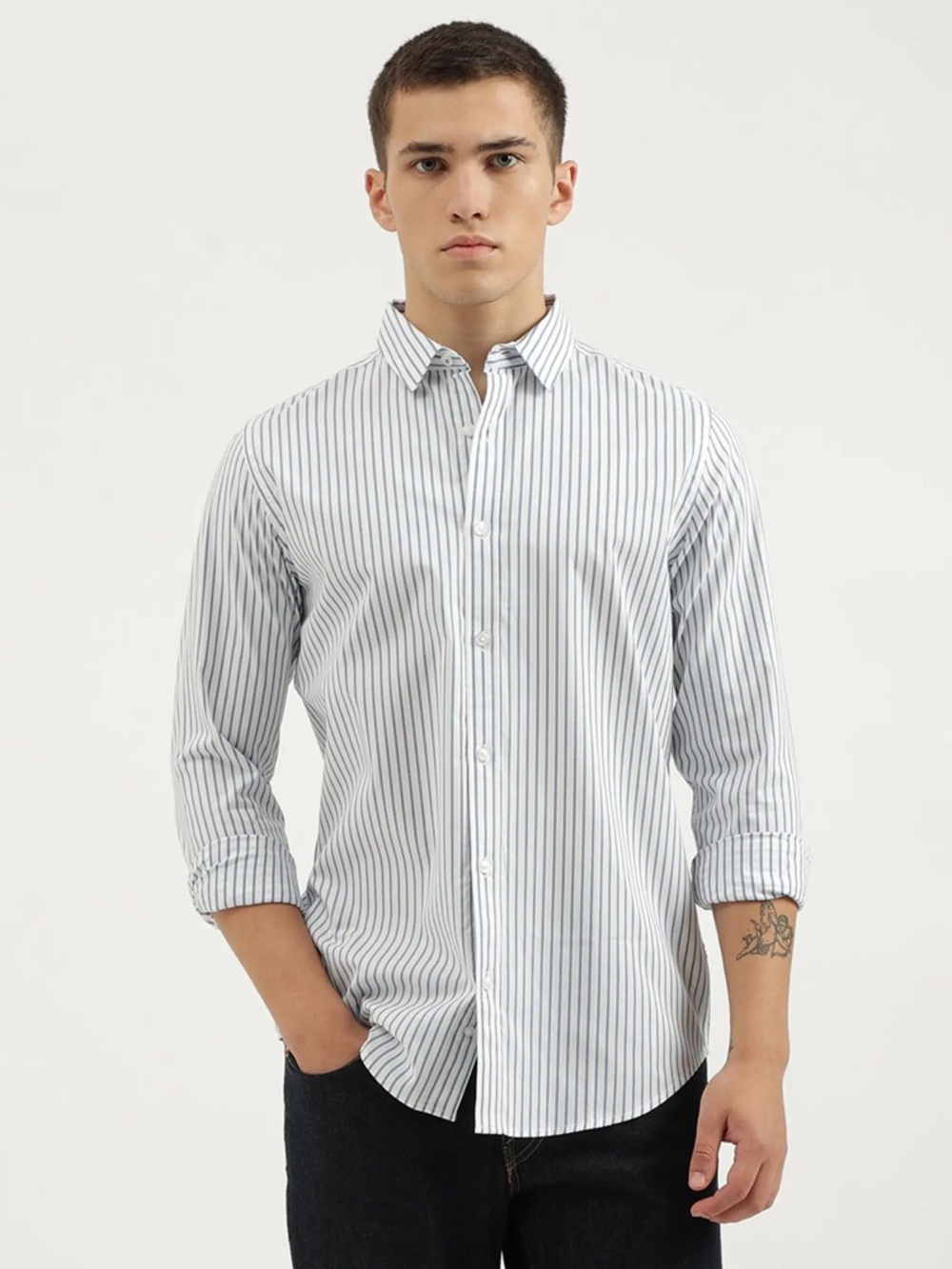 United Colors Of Benetton Men's White & Gray Striped Button-Down Shirt